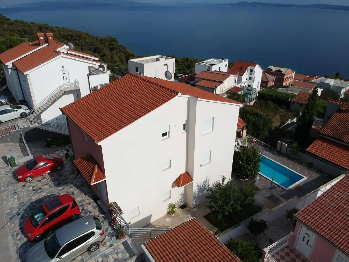 Stunning View Apartment With Pool Trogir