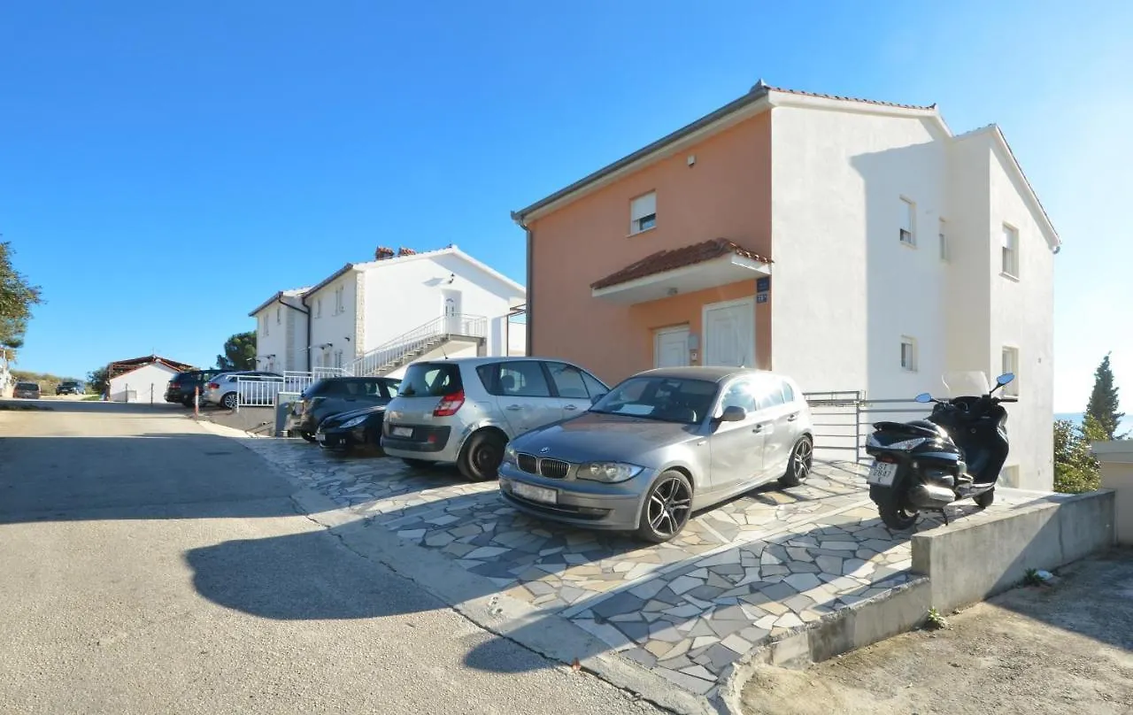 Stunning View Apartment With Pool Trogir
