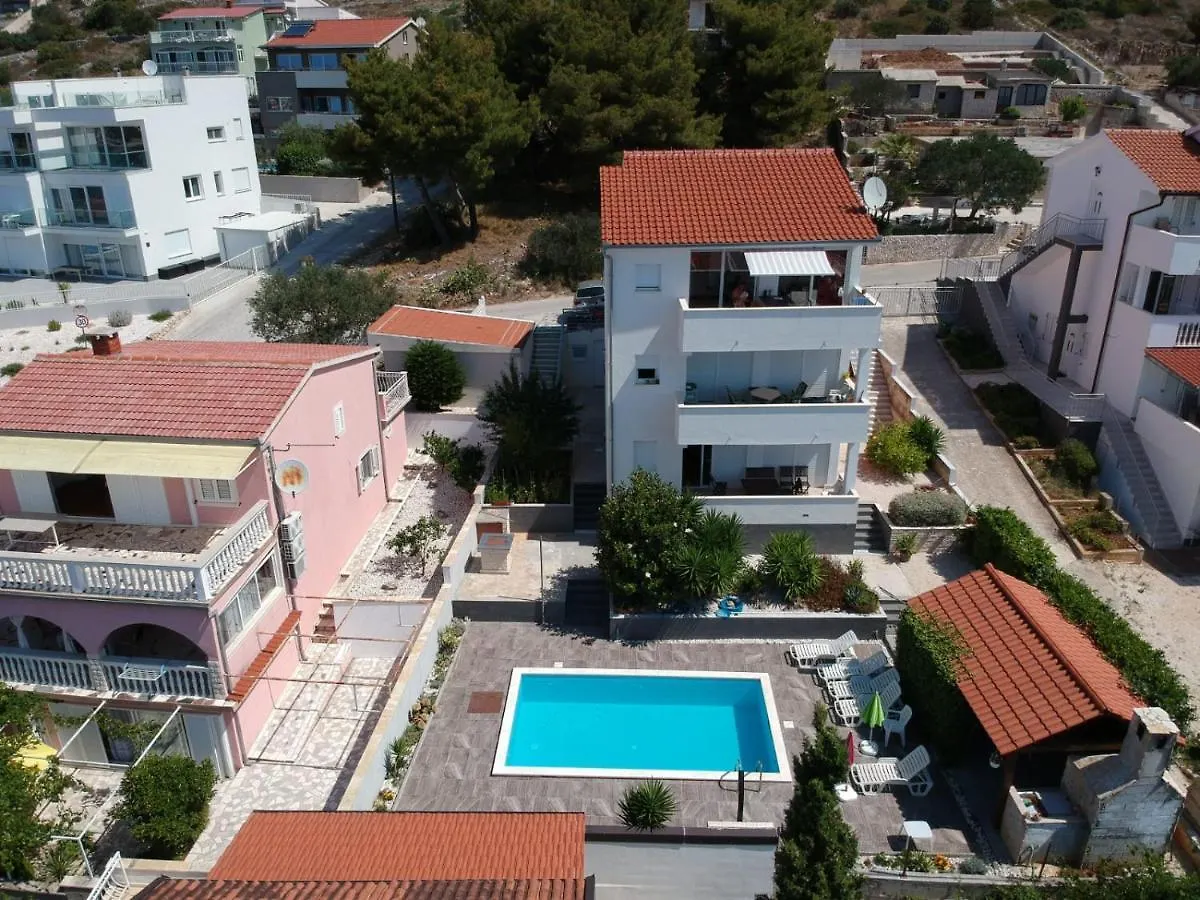 Stunning View Apartment With Pool Trogir