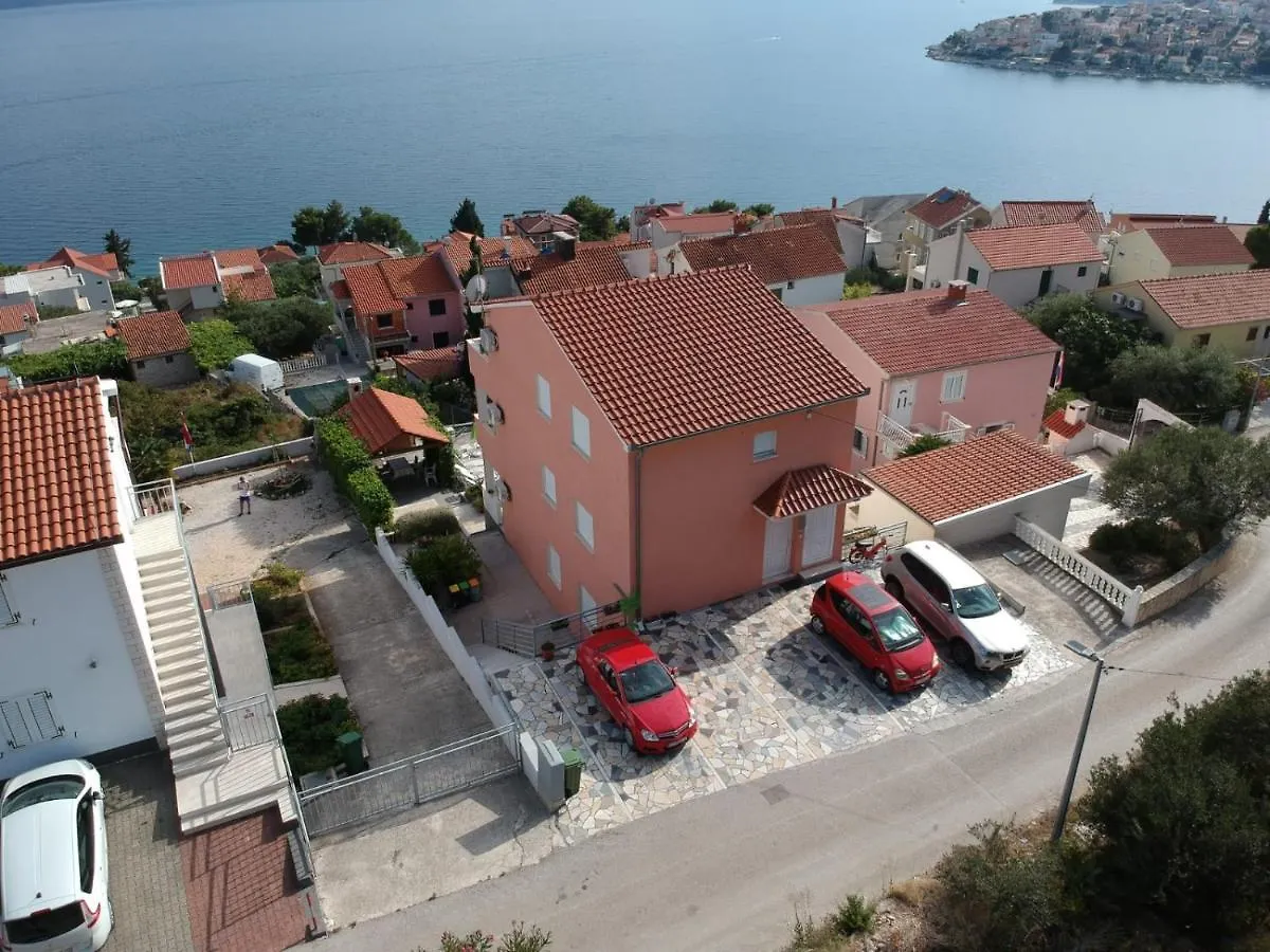 Stunning View Apartment With Pool Trogir